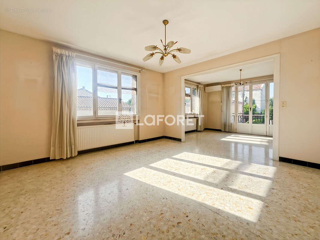 Maison à BOURG-LES-VALENCE