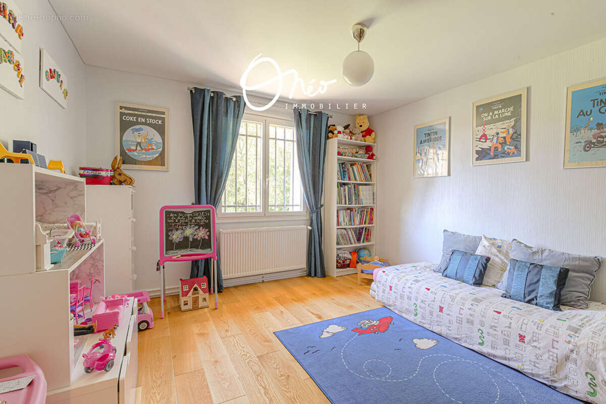 Maison à SAINT-PIERRE-DE-CHANDIEU