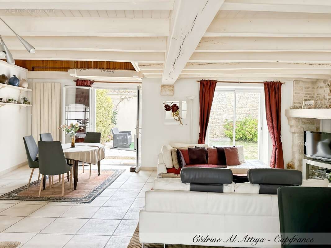 Propriété à vendre 318m2 habitables, 11 pièces, 7 chambres, parcelle de 1700m2 environ, jardin, garage, piscine, dépendances - photo 2