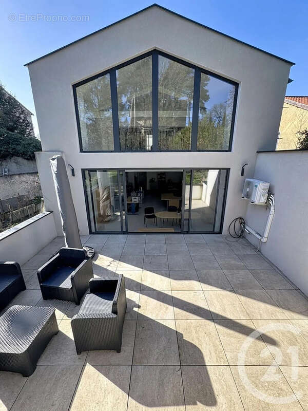 Maison à SAINTE-FOY-LES-LYON