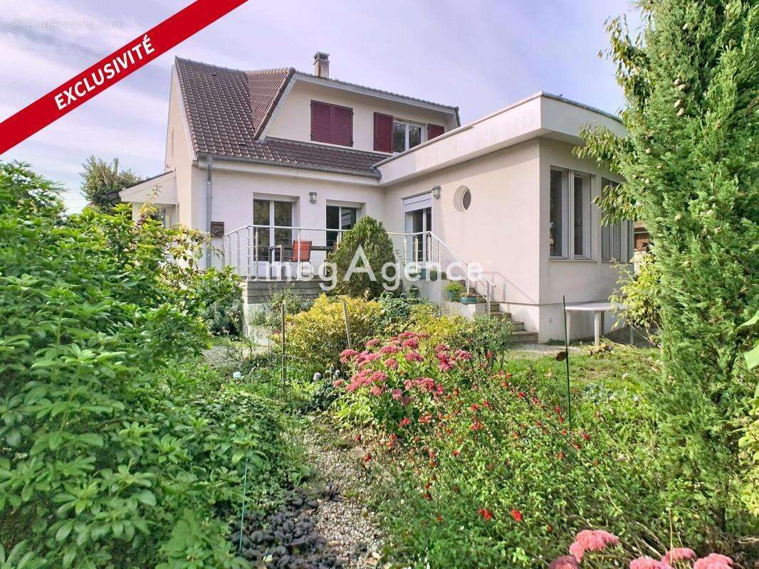 Maison à RIS-ORANGIS