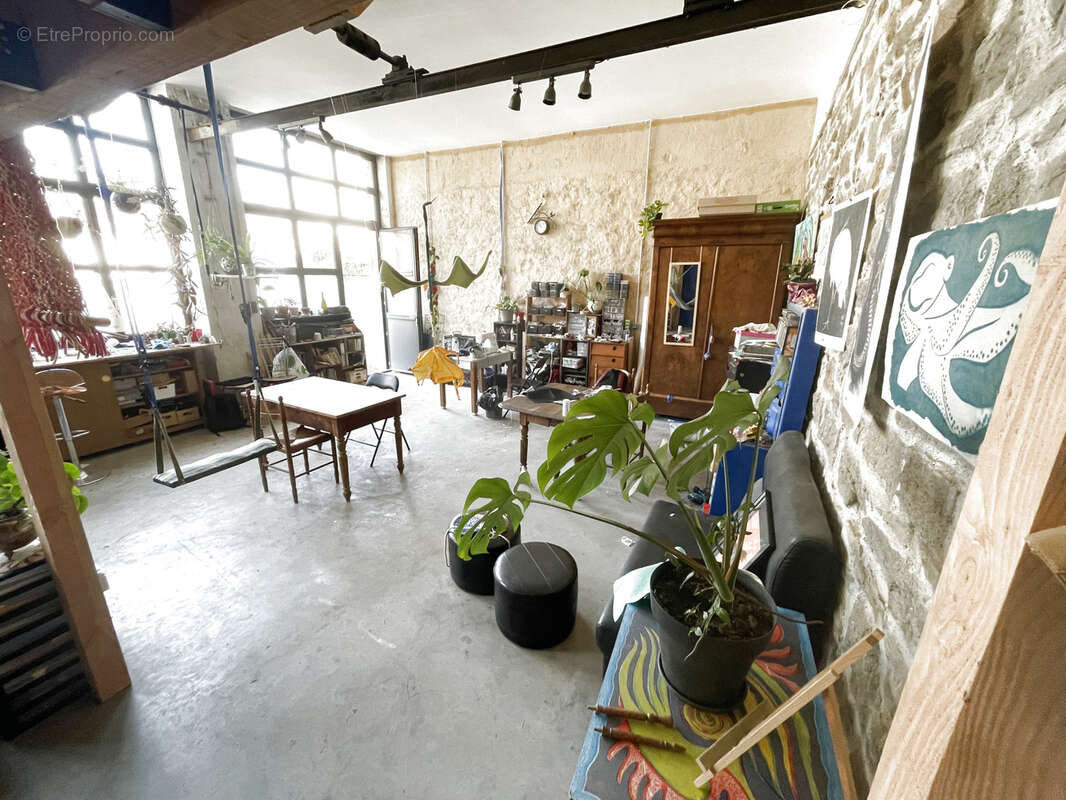 Autre à SAINT-ETIENNE