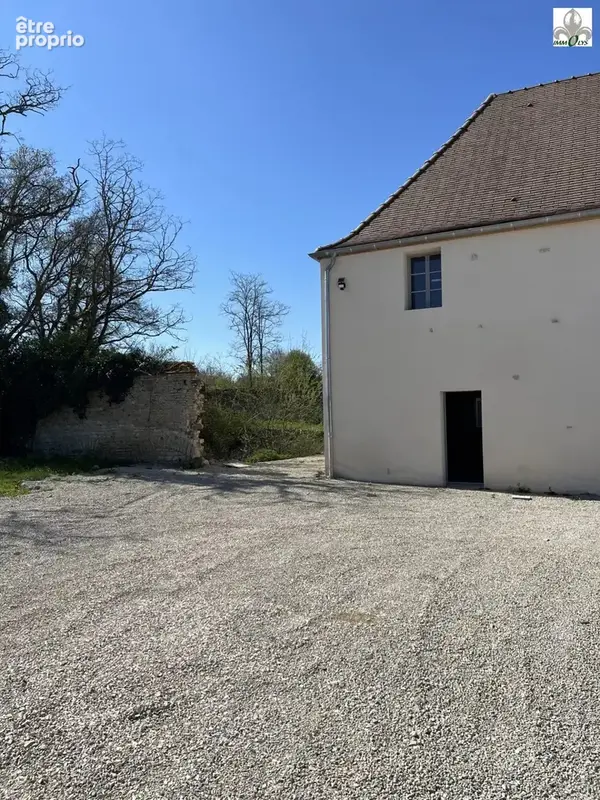 À saisir - maison à amenager avec jardin - photo 4