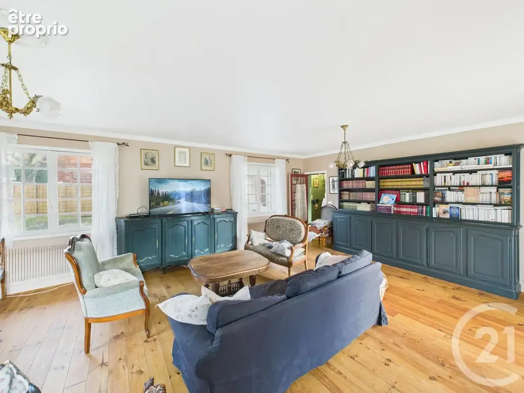 Maison 7 pièces 226 m² à vendre à Jouars-Pontchartrain (78760) - photo 7