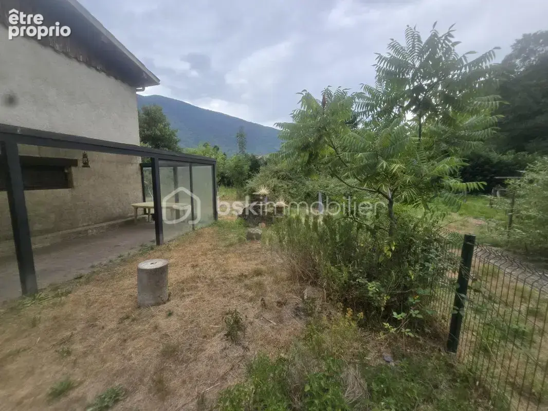 Maison de caractère à rénover au Péage-de-Vizille – 118 m² habitables – 3 588 m² de terrain - photo 14