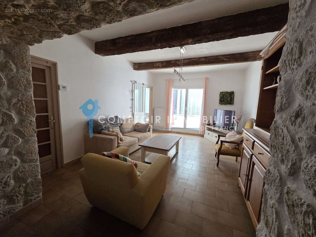 Maison à LE CAILAR