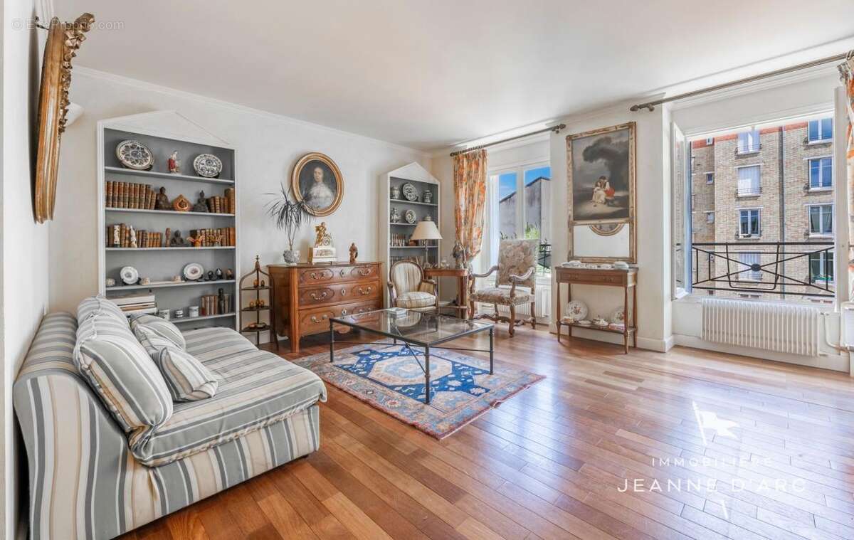 Appartement à VERSAILLES