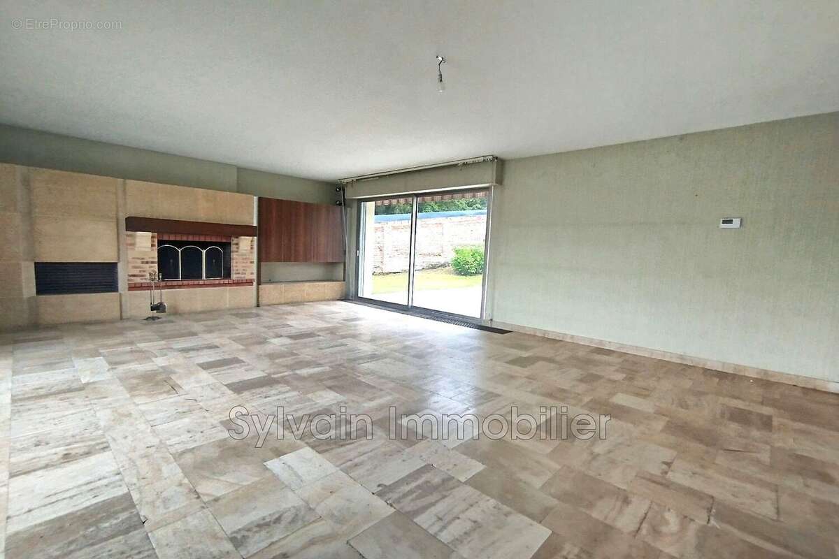 Maison 190 m² à Neufchatel-En-Bray  - photo 2