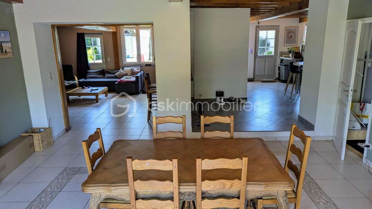 Maison à HUCQUELIERS