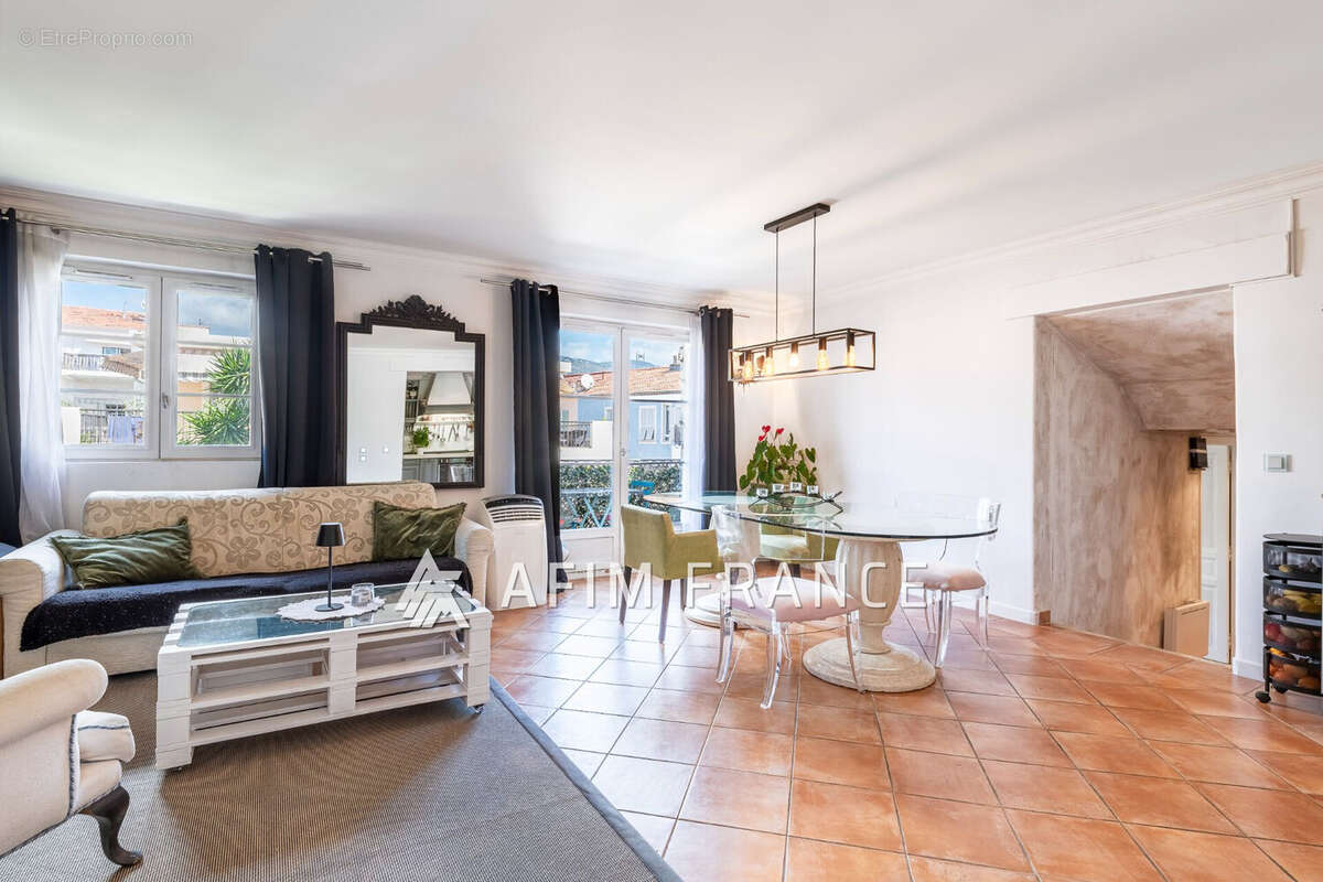 Appartement 99 m² à Saint-Jean-Cap-Ferrat  - photo 3