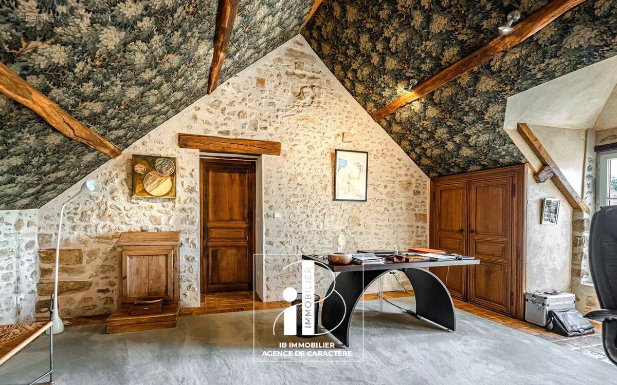 Maison à FONTAINEBLEAU