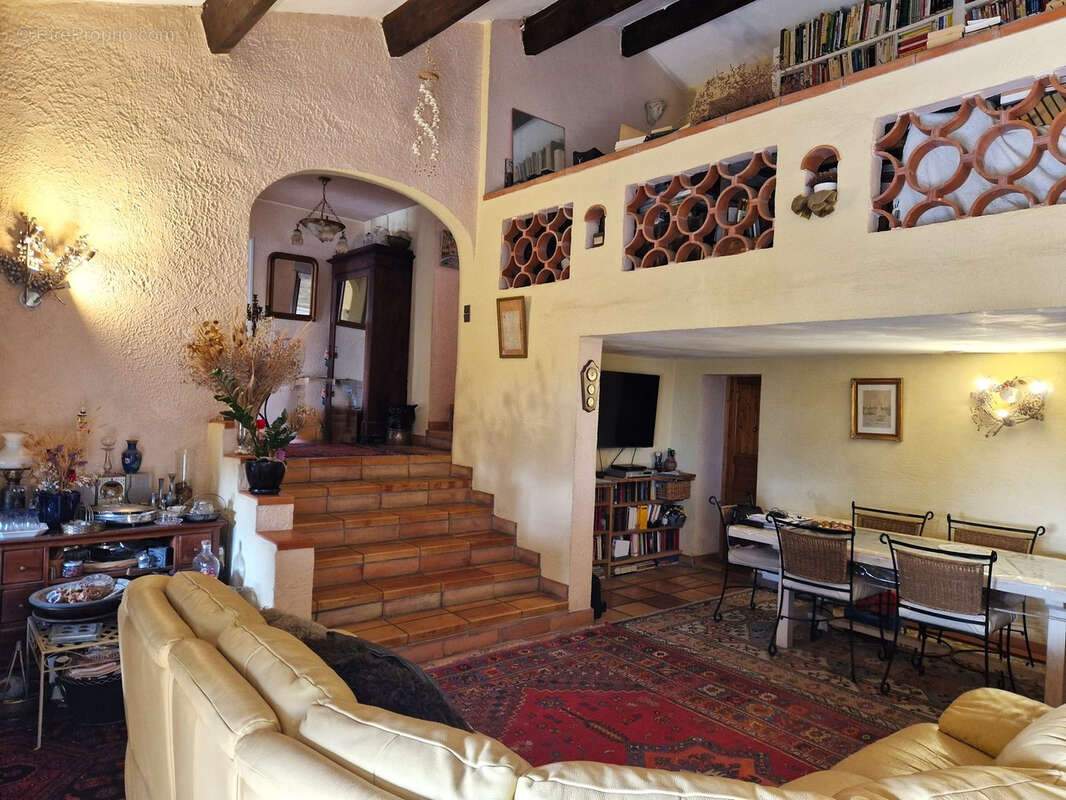 Maison à LA VALETTE-DU-VAR