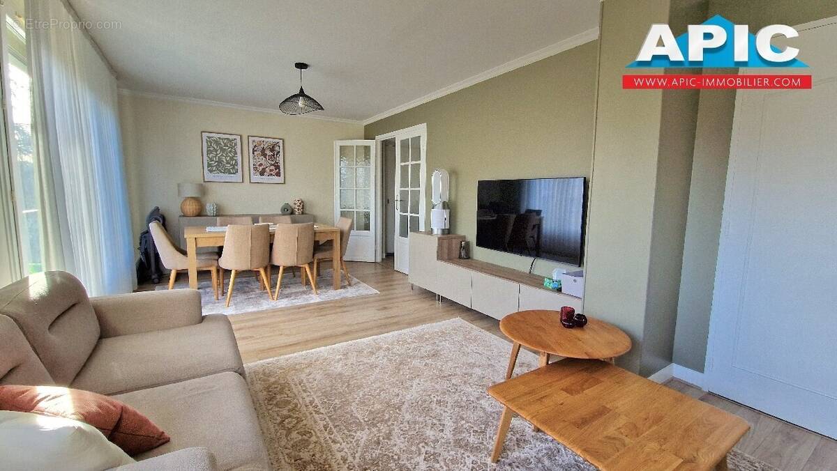 Appartement à GROSLAY