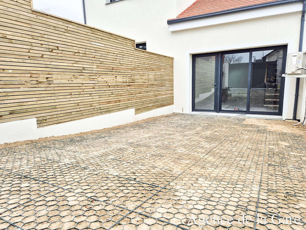 Appartement à HOUILLES