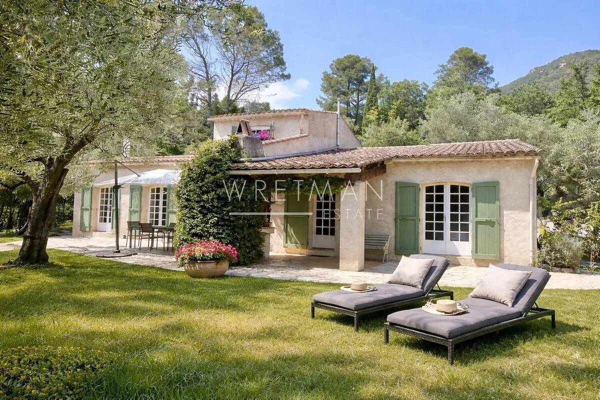 Maison à TOURRETTES-SUR-LOUP