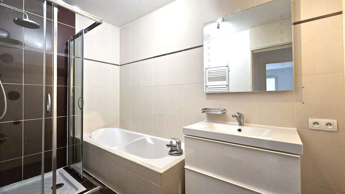 Appartement à SERGY