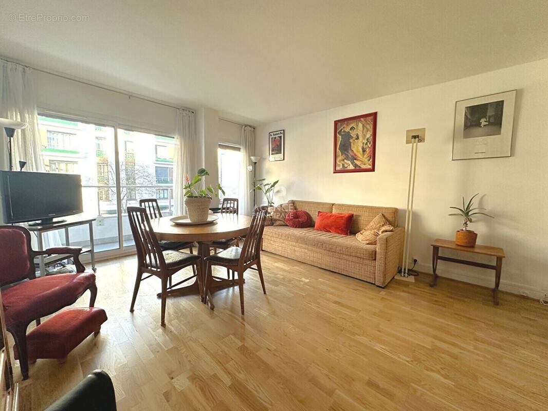 Appartement à CHAVILLE