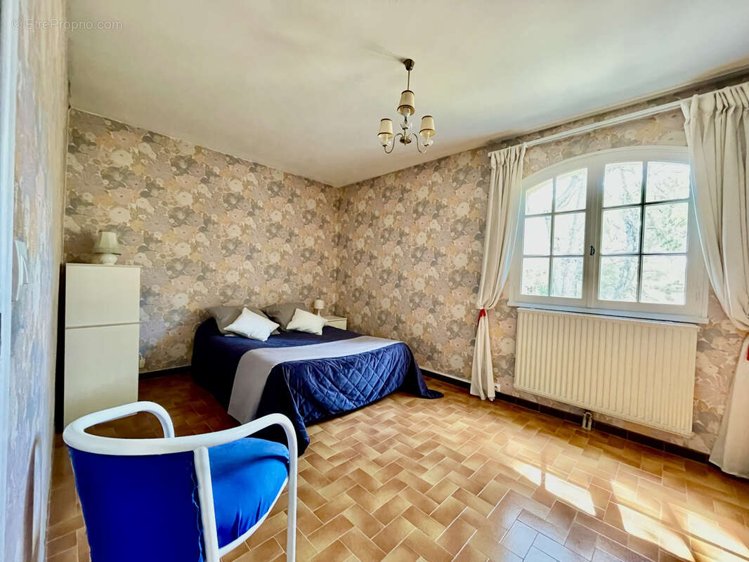 Maison à VENTABREN
