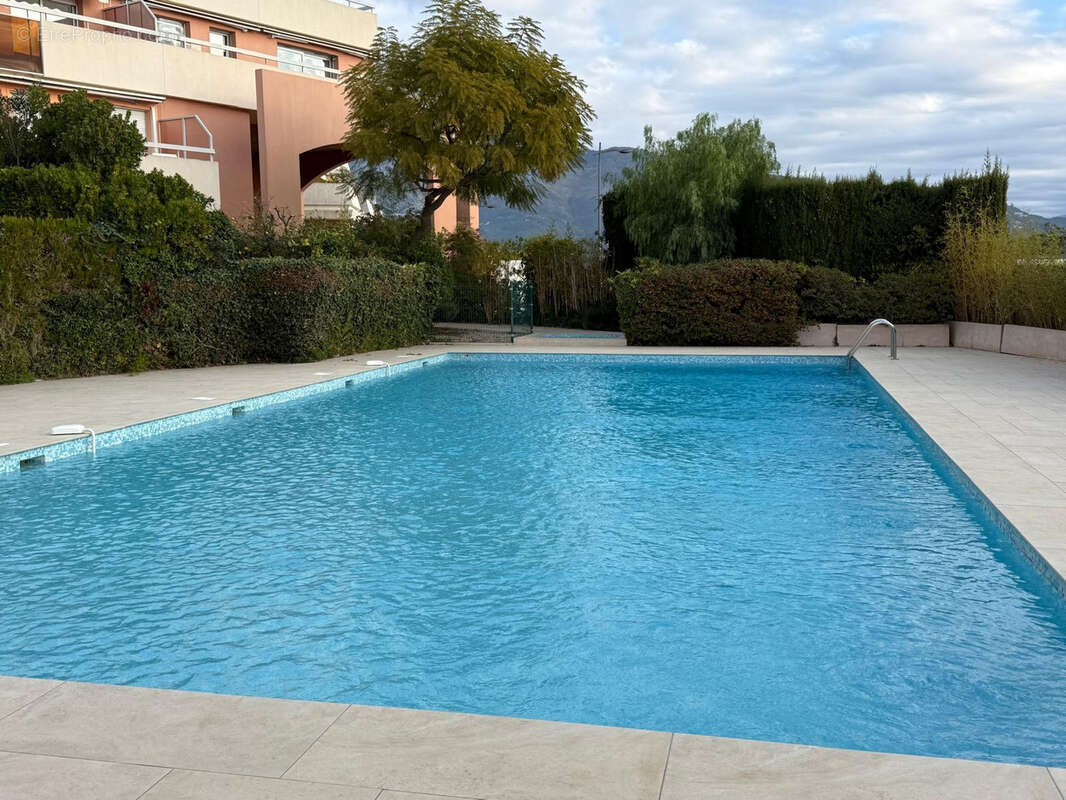 Appartement à ROQUEBRUNE-CAP-MARTIN