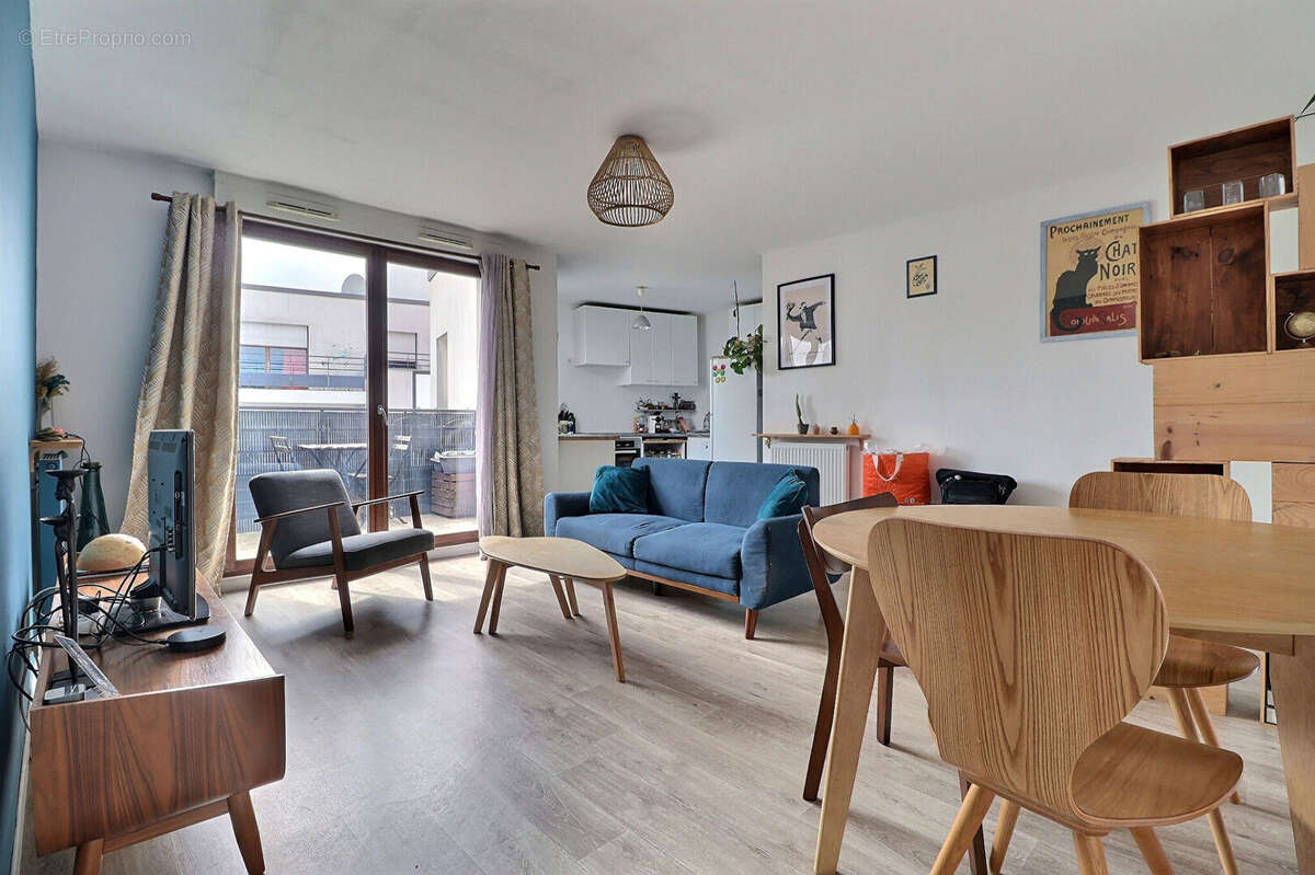 Appartement à AUBERVILLIERS