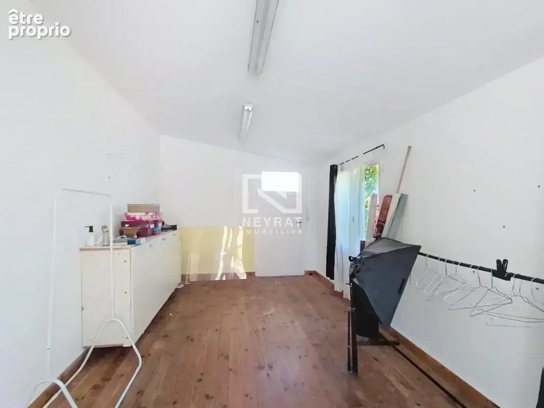 Tourrettes — secteur résidentiel premium - villa de plain-pied avec superbe jardin - photo 12