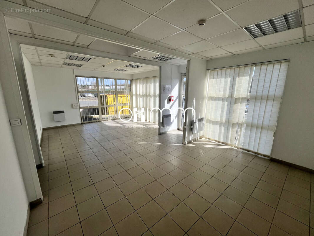 Commerce 3522 m² à Arras  - photo 3