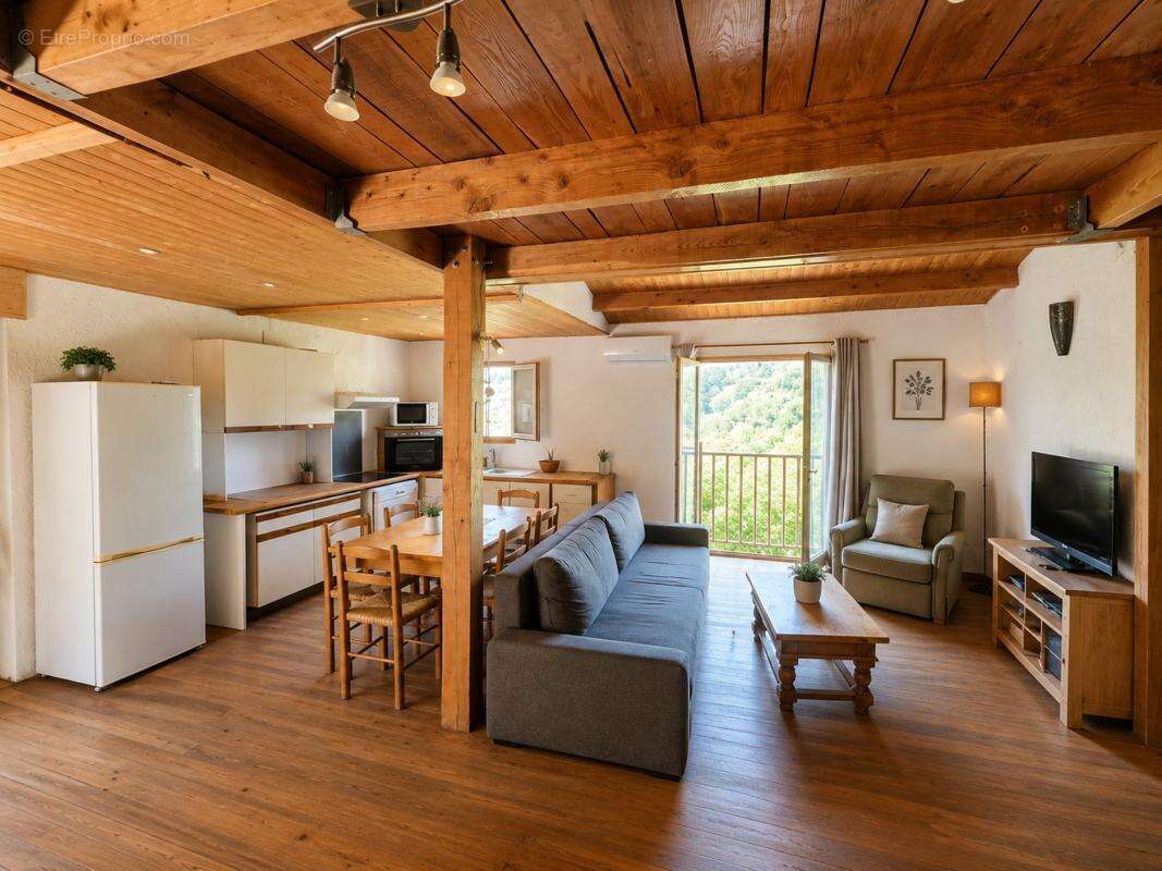 Maison 61 m² à Vailhauques  - photo 7