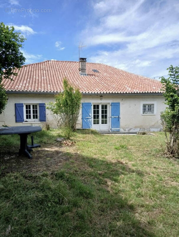 Maison à TOCANE-SAINT-APRE