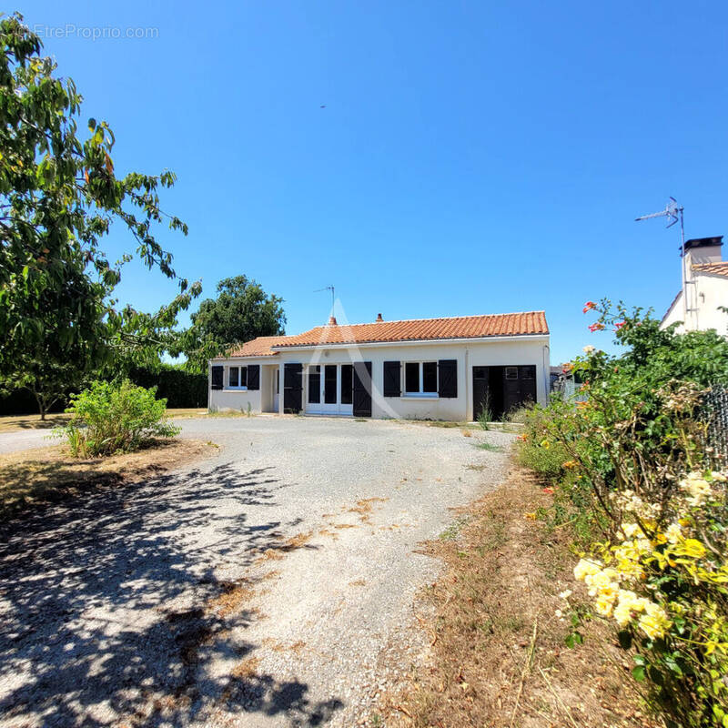 Maison à ANGLES