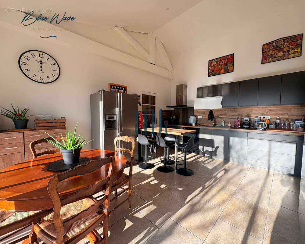 Maison à SAINTE-CROIX-DU-VERDON