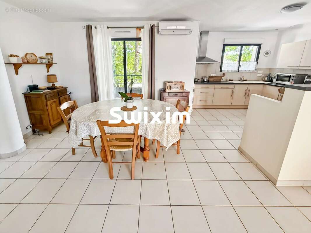 Appartement à PIERRELATTE