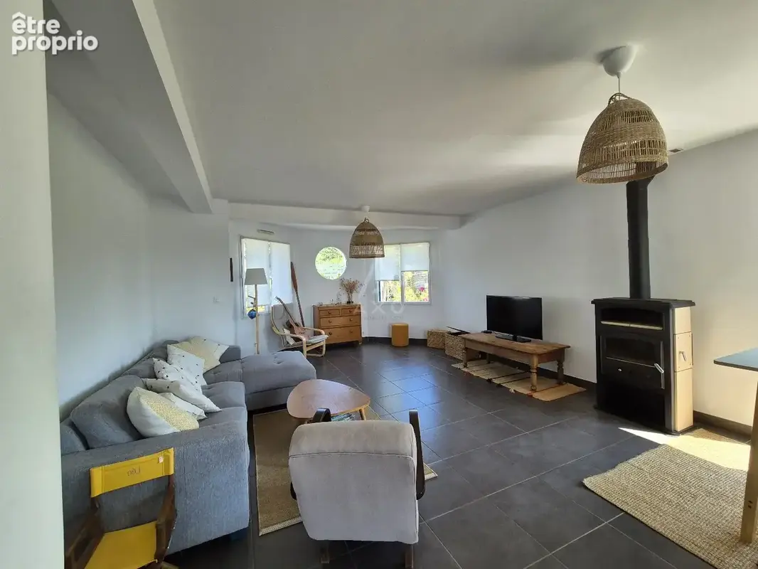 Le charme contemporain sur un écrin paysager de 1 030 m² - photo 4