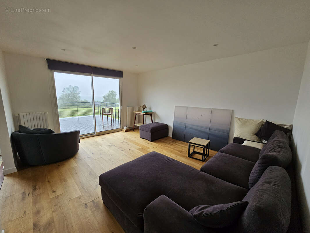 Maison à SAINT-JEAN-DES-CHAMPS