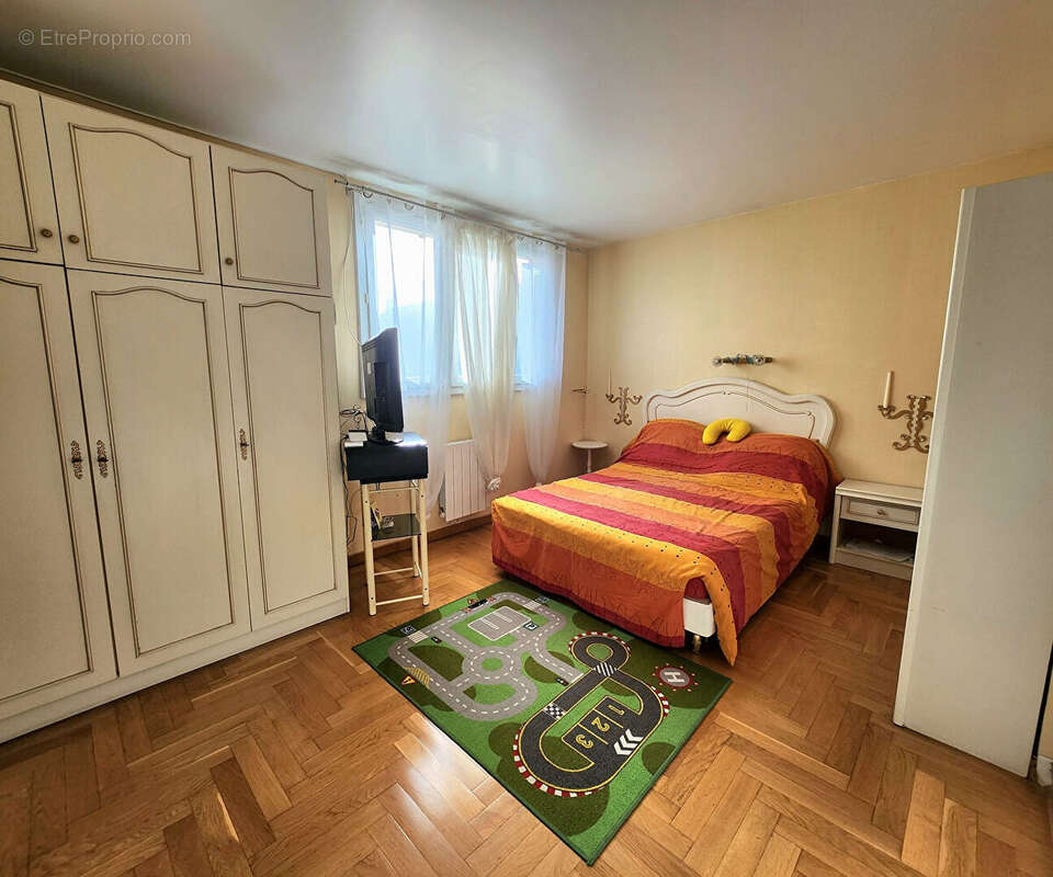 Maison à DEUIL-LA-BARRE