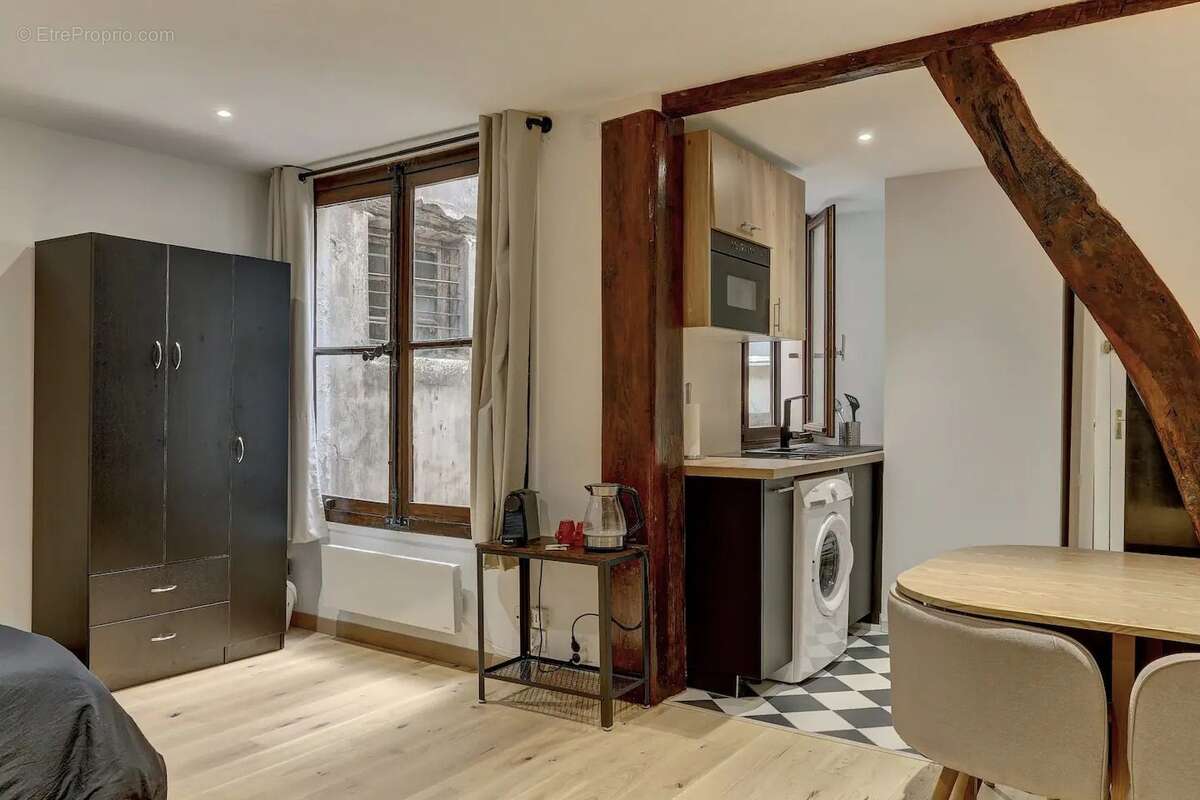 Appartement à VERSAILLES