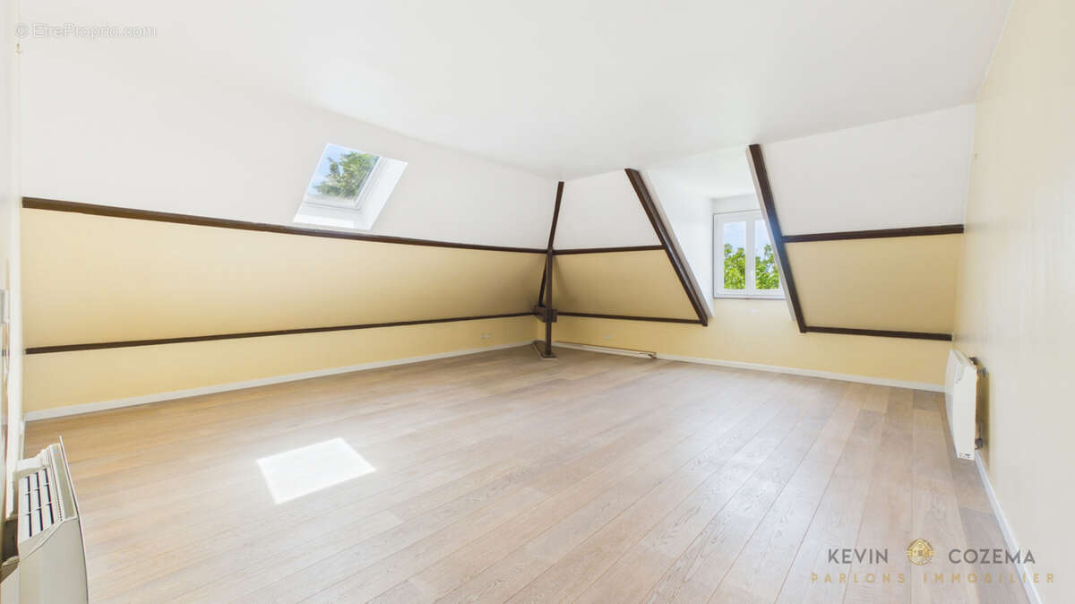 Appartement à CORBEIL-ESSONNES