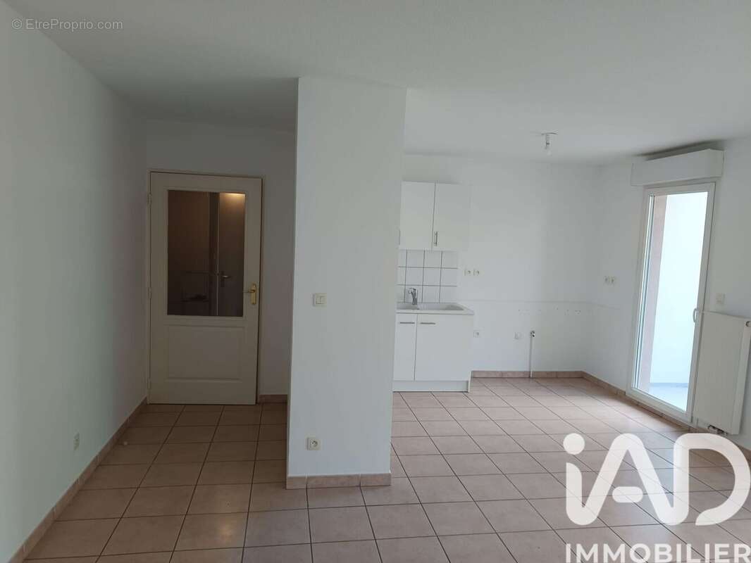 Photo 2 - Appartement à SAINT-FONS