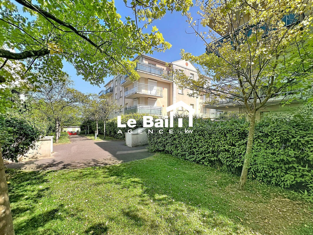 Appartement à SAINT-OUEN-L'AUMONE