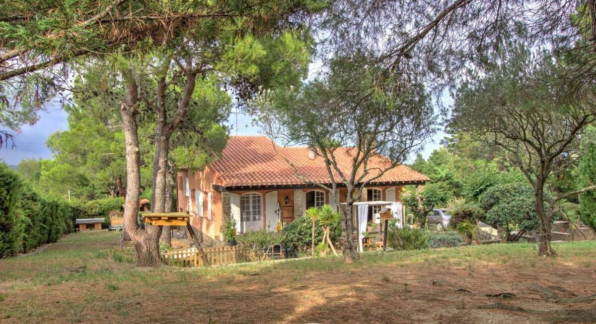 Photo 2 - Maison à CERET