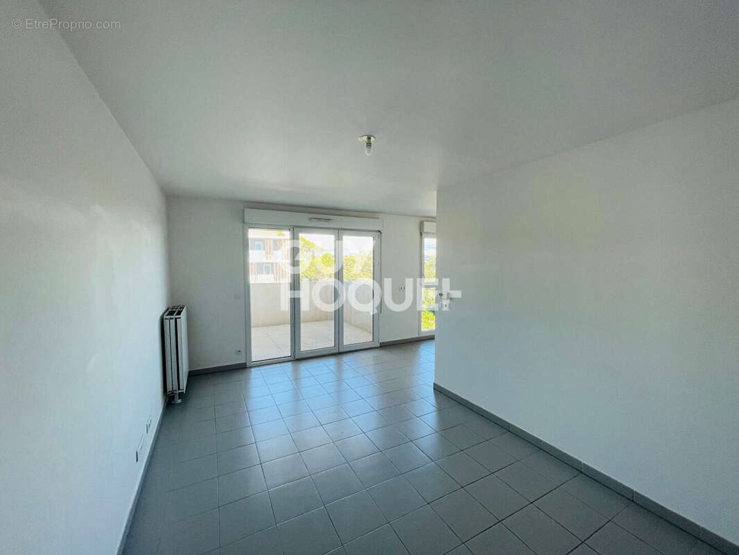 Appartement à JUVIGNAC