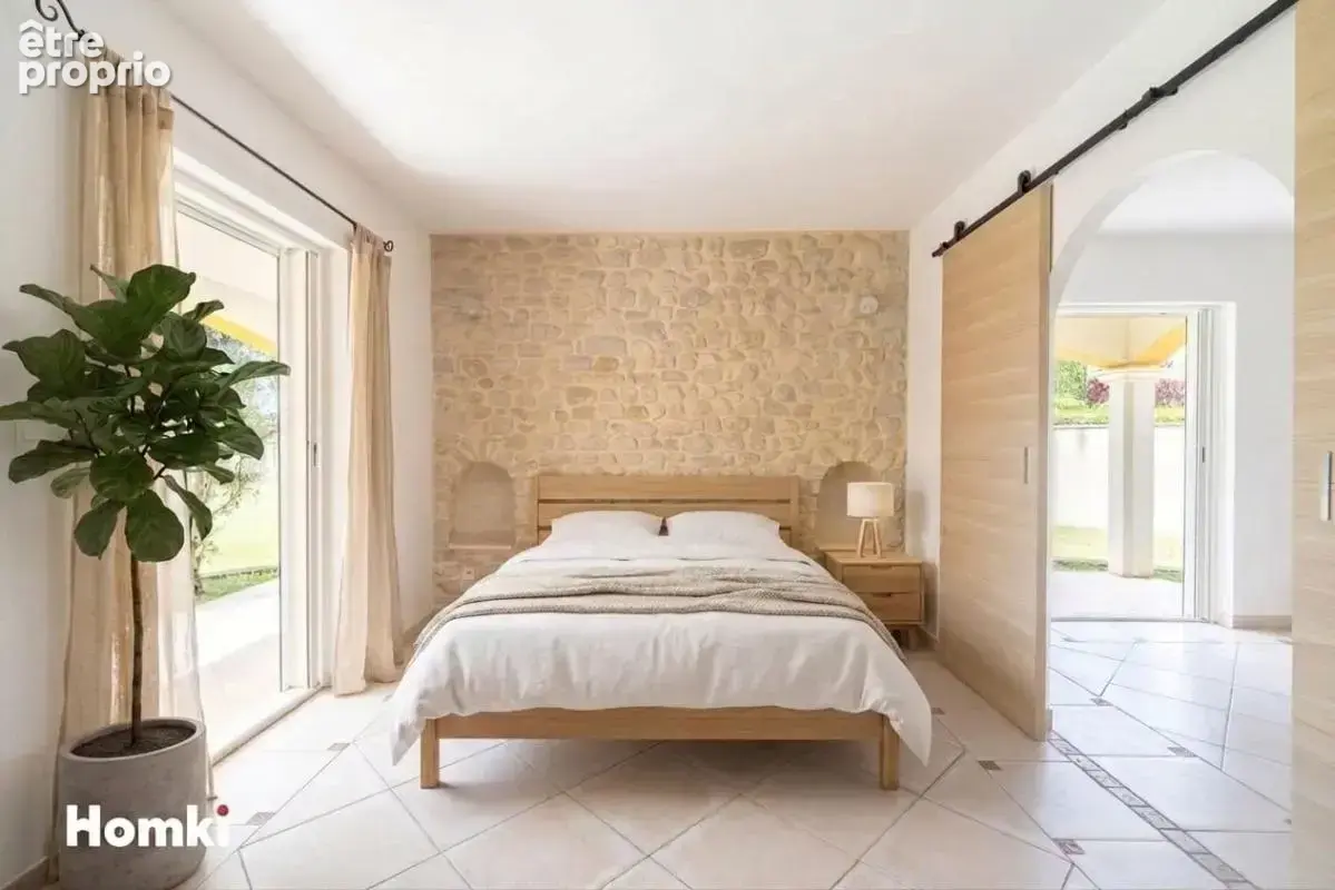 Magnifique Villa T7 de 190 m² avec mazet de 50m² à Bagard 30140 - photo 8