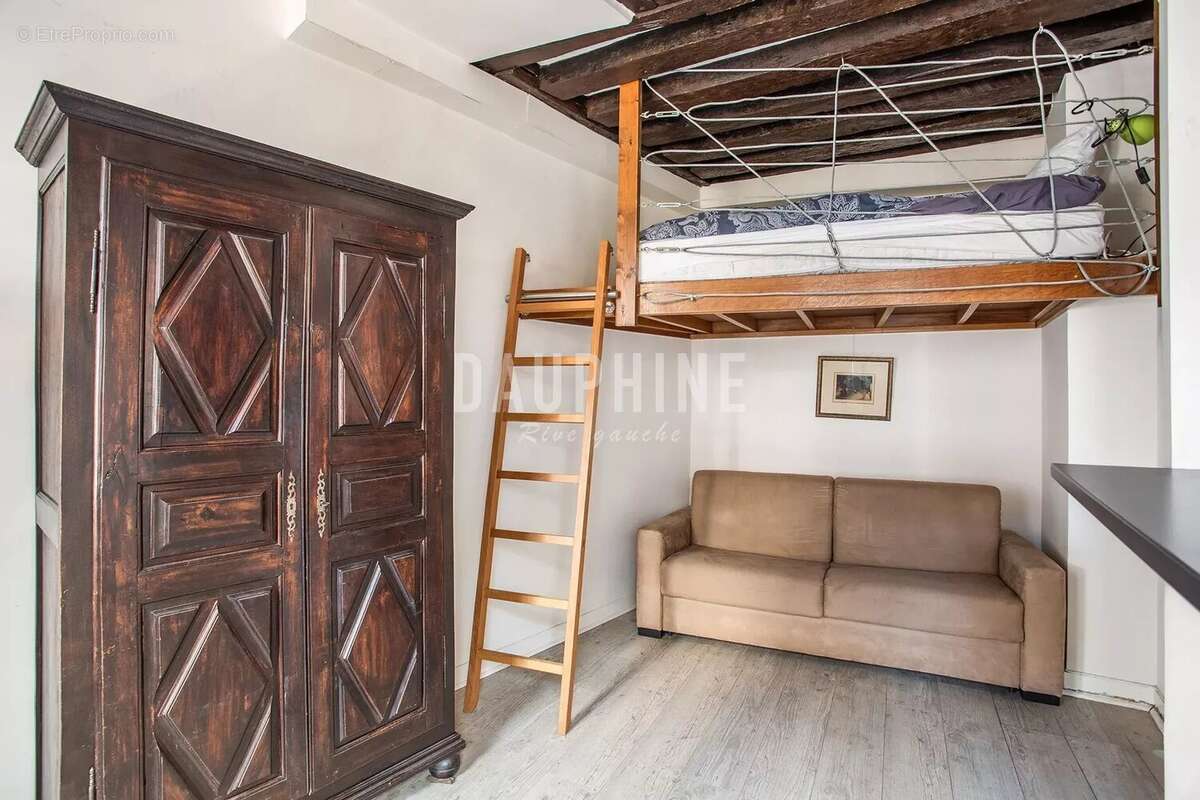 Appartement à PARIS-6E
