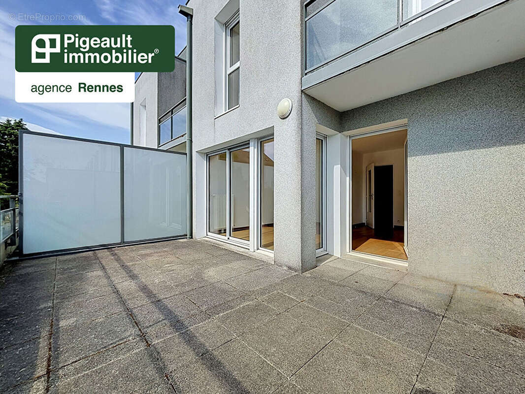 Maison - Appartement T4 en copropriété à vendre - Rennes - Quartier Lorient Saint-Brieuc - Double garage - Terrasse - photo 2