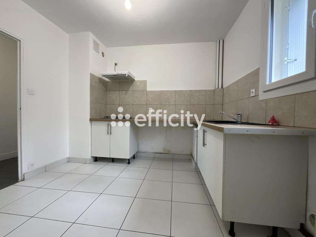 Appartement à PRIVAS