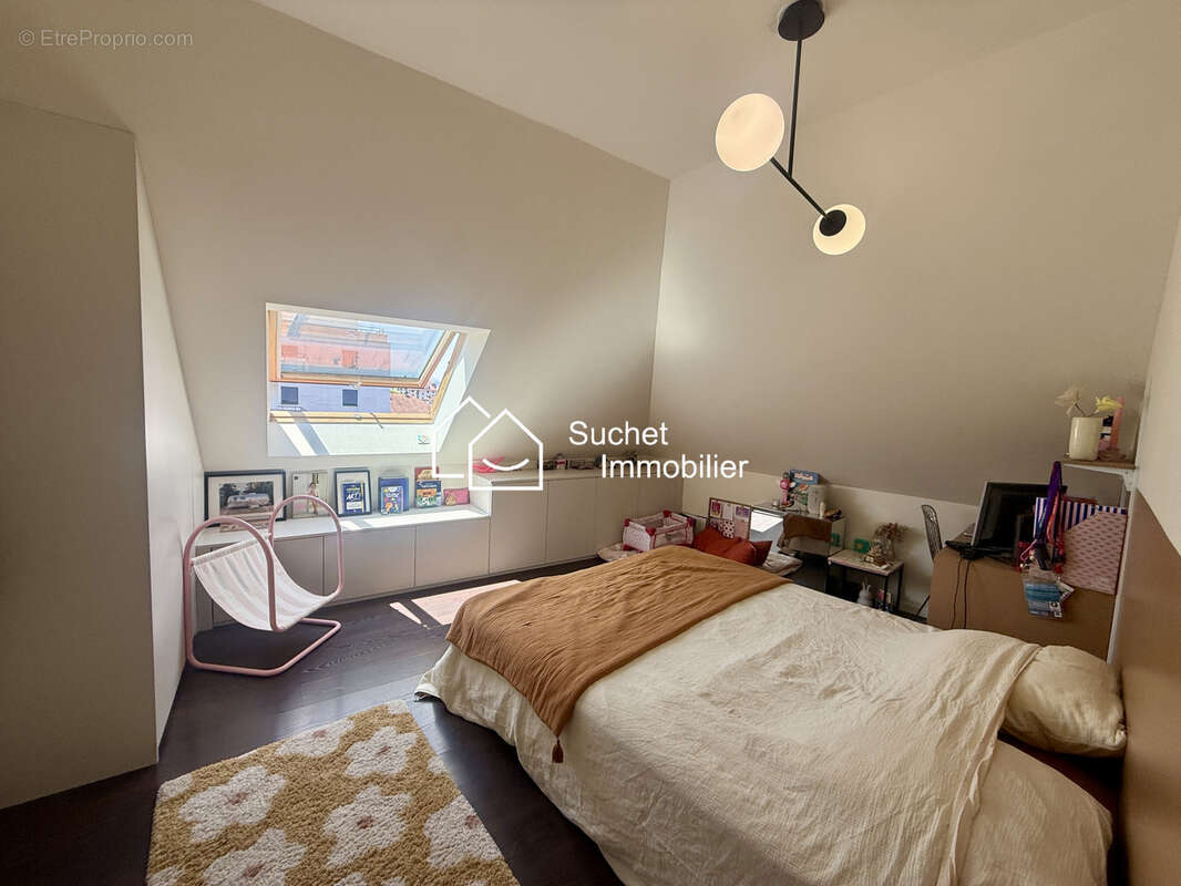 Superbe duplex en dernier étage avec triple exposition et 38 m2 d'extérieurs, à deux pas d'Annecy - photo 10