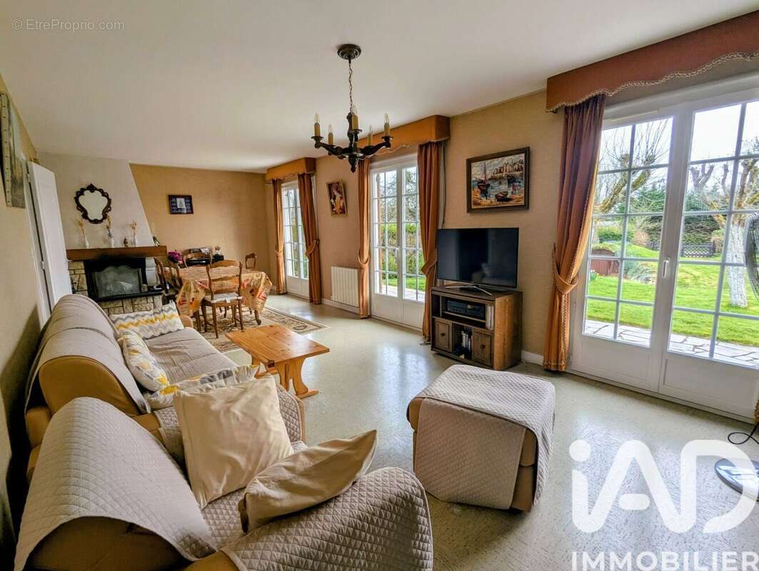 Photo 2 - Maison à OUZOUER-SUR-TREZEE