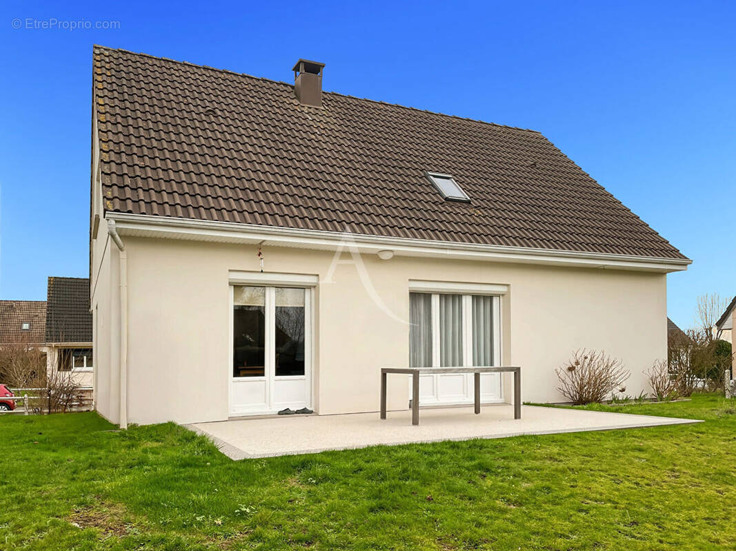 Maison à LE MESNIL-ESNARD
