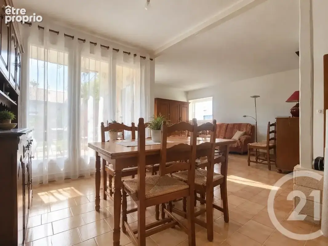 Maison 5 pièces 112 m² à vendre à Nangis (77370) - photo 3