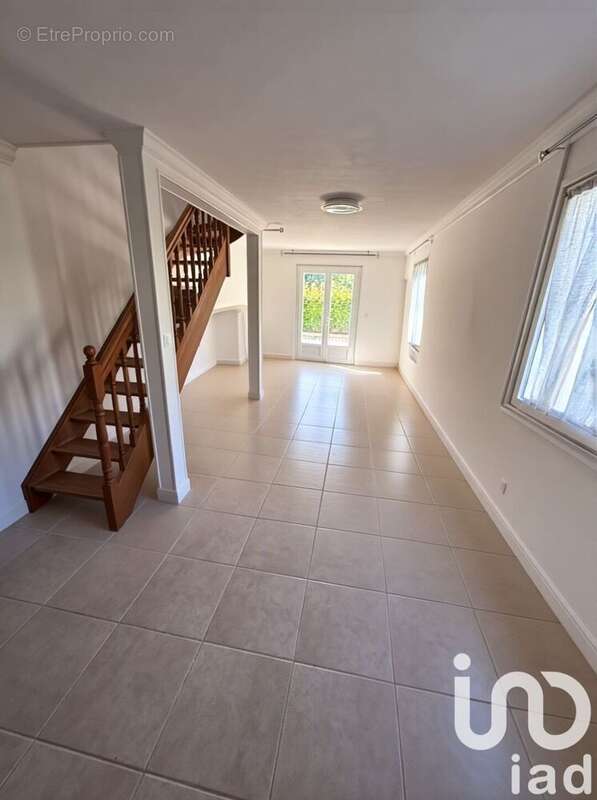 Photo 3 - Maison à GINESTAS