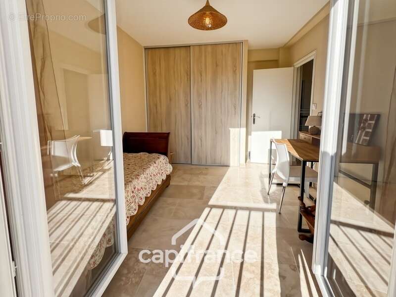 Appartement à HYERES